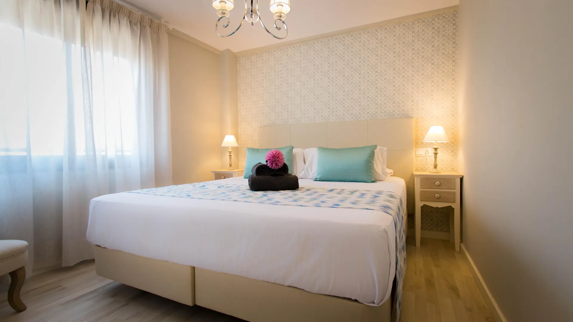 Holidays2Malaga Suites Apartamento