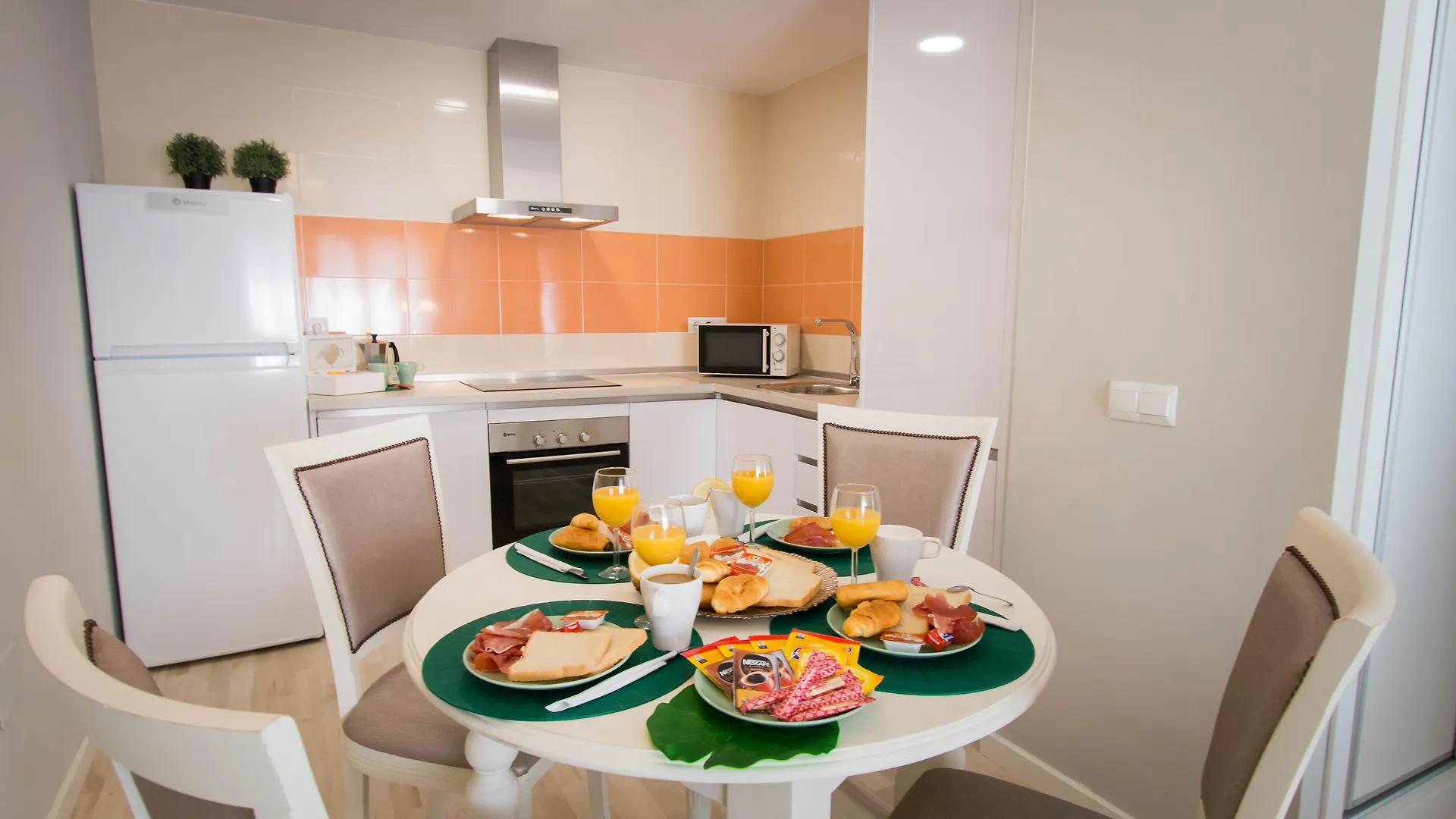 Holidays2Malaga Suites