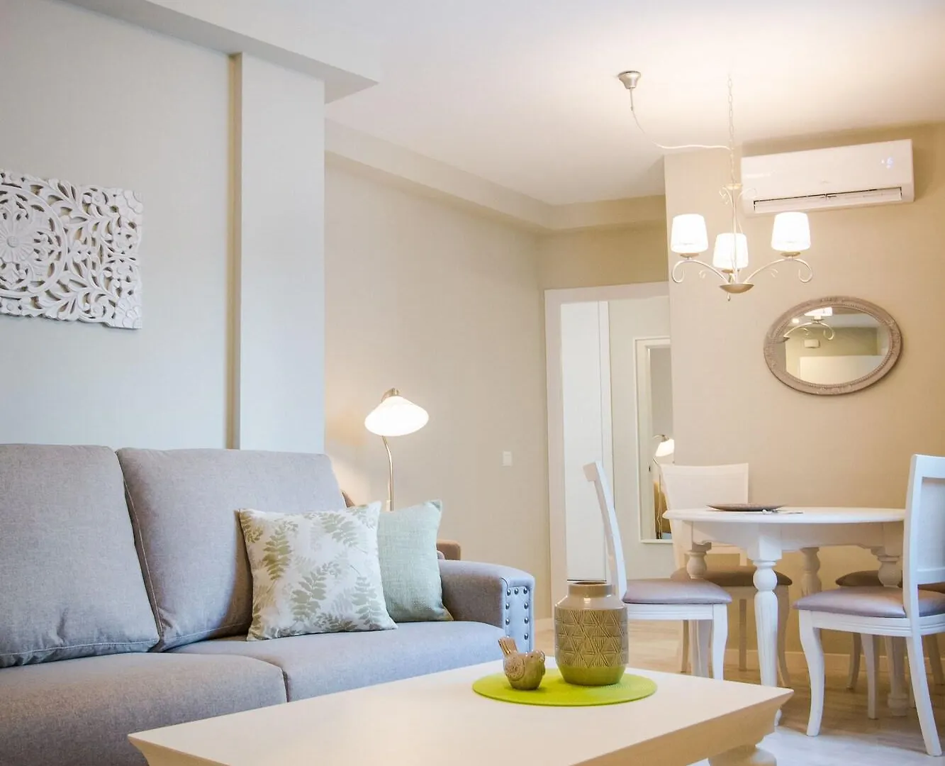 Holidays2Malaga Suites Spanien