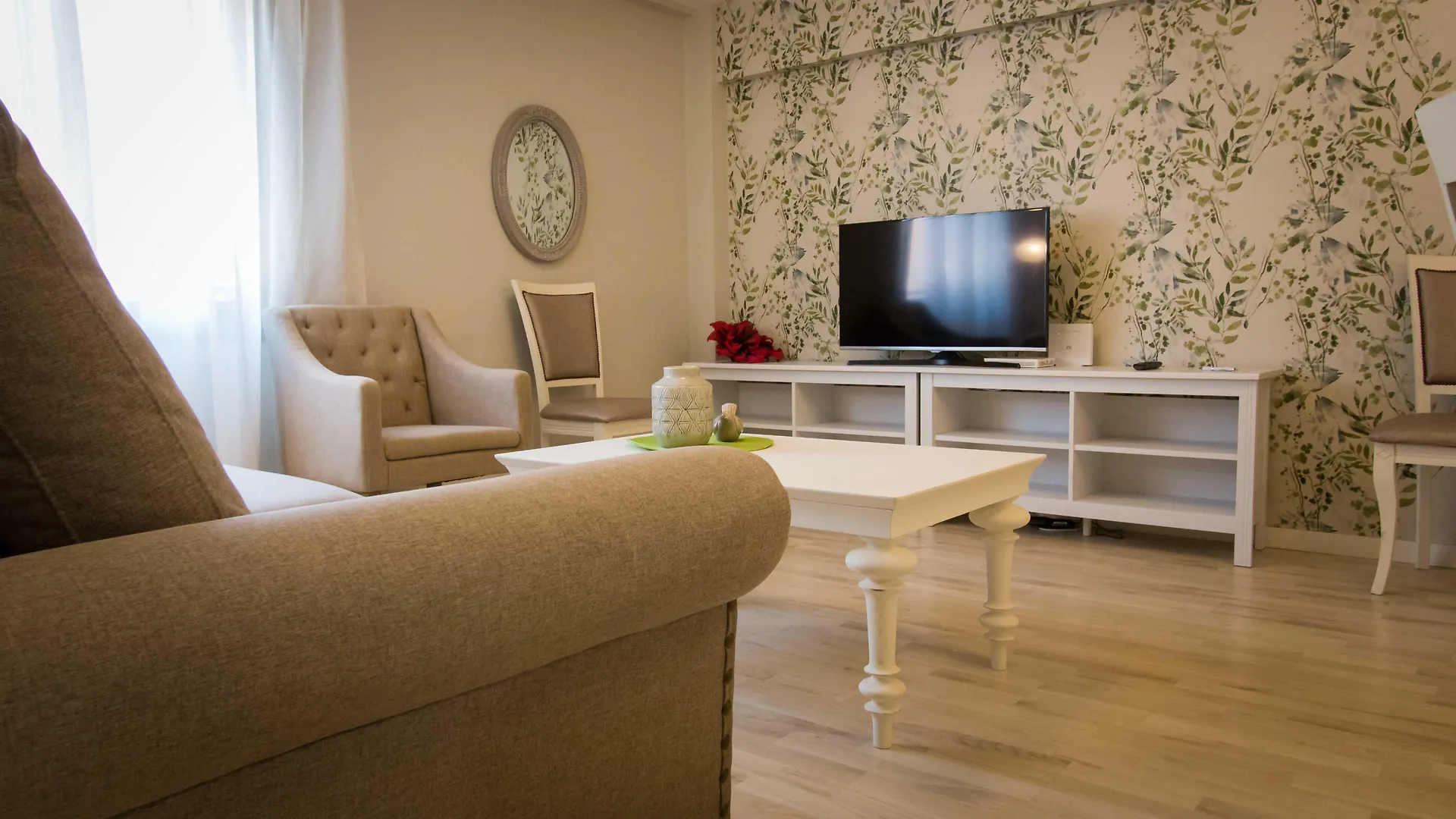 Apartment Holidays2Malaga Suites